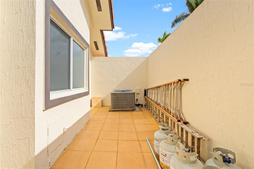 На продажу: $1,395,000 (5 спален, 4 ванн, 3263 Квадратных фут)