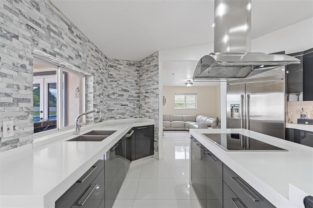 На продажу: $1,395,000 (5 спален, 4 ванн, 3263 Квадратных фут)