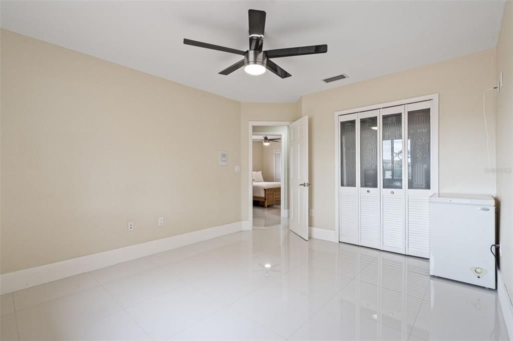 На продажу: $1,395,000 (5 спален, 4 ванн, 3263 Квадратных фут)