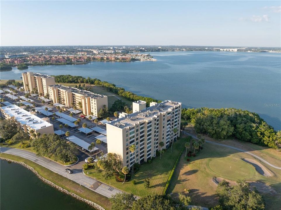 For Sale: $199,000 (1 beds, 1 baths, 810 Square Feet)