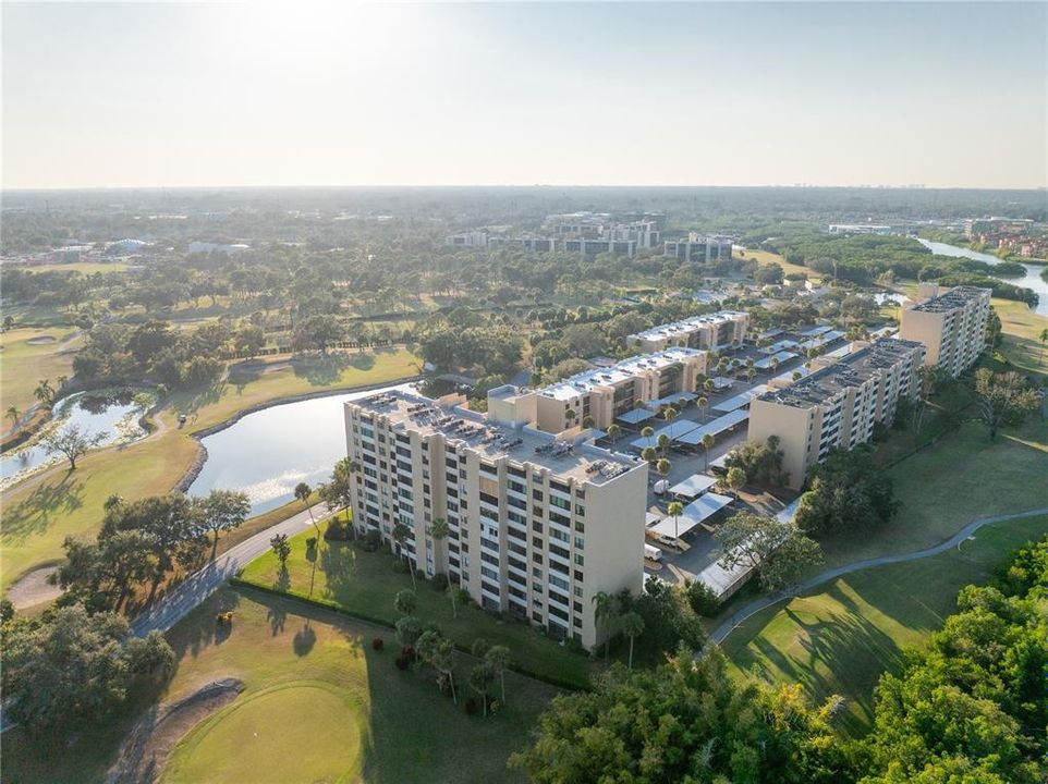 For Sale: $199,000 (1 beds, 1 baths, 810 Square Feet)