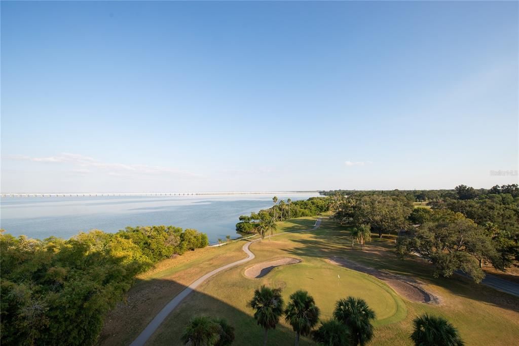 For Sale: $199,000 (1 beds, 1 baths, 810 Square Feet)