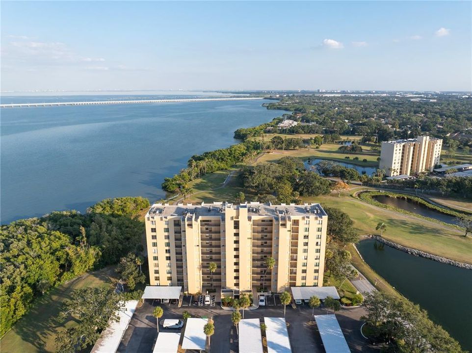 For Sale: $199,000 (1 beds, 1 baths, 810 Square Feet)