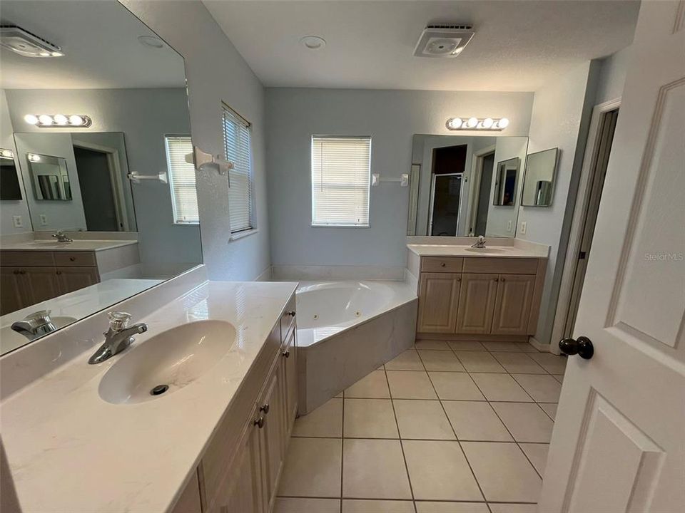 For Rent: $1,700 (3 beds, 2 baths, 1780 Square Feet)