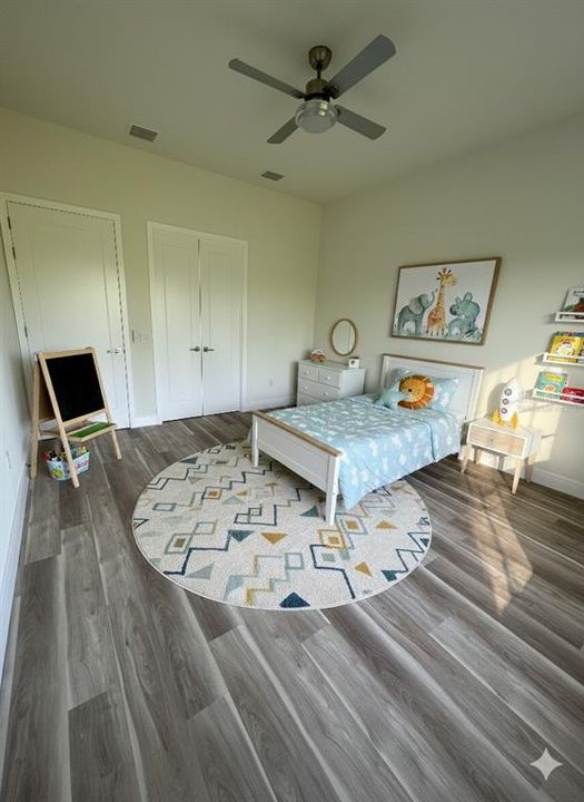 待售: $430,000 (4 贝兹, 3 浴室, 2153 平方英尺)