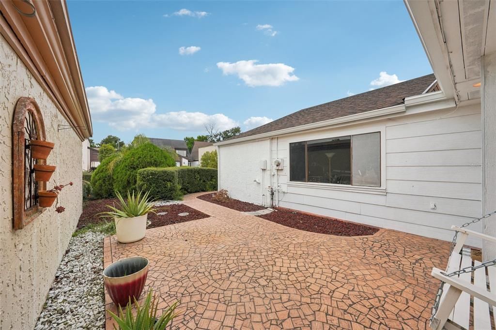 待售: $285,999 (3 贝兹, 2 浴室, 1732 平方英尺)