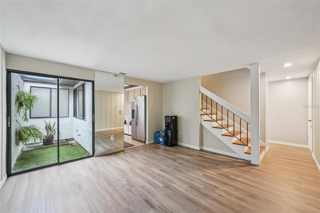 待售: $285,999 (3 贝兹, 2 浴室, 1732 平方英尺)