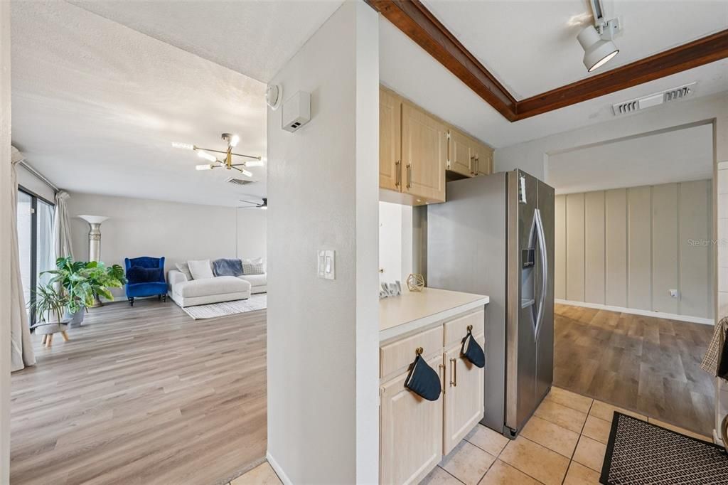 待售: $285,999 (3 贝兹, 2 浴室, 1732 平方英尺)