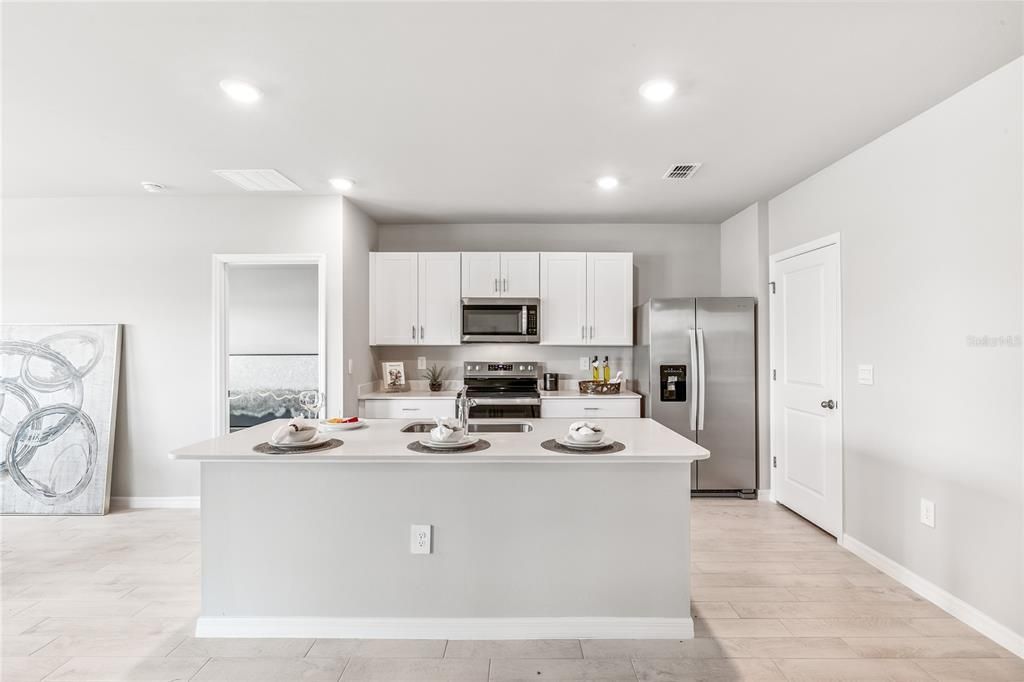 For Sale: $314,990 (3 beds, 2 baths, 1672 Square Feet)