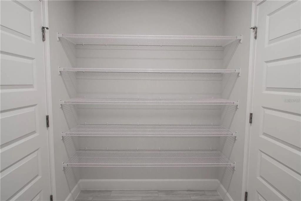 待售: $373,600 (3 贝兹, 2 浴室, 1970 平方英尺)