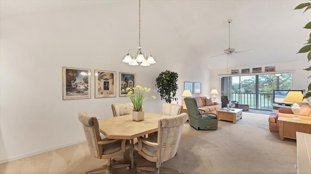 待售: $190,000 (2 贝兹, 2 浴室, 1110 平方英尺)