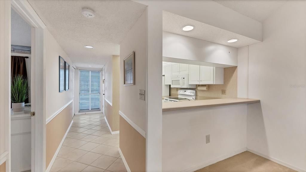 待售: $190,000 (2 贝兹, 2 浴室, 1110 平方英尺)