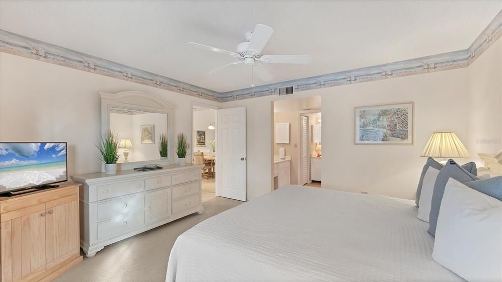 待售: $190,000 (2 贝兹, 2 浴室, 1110 平方英尺)