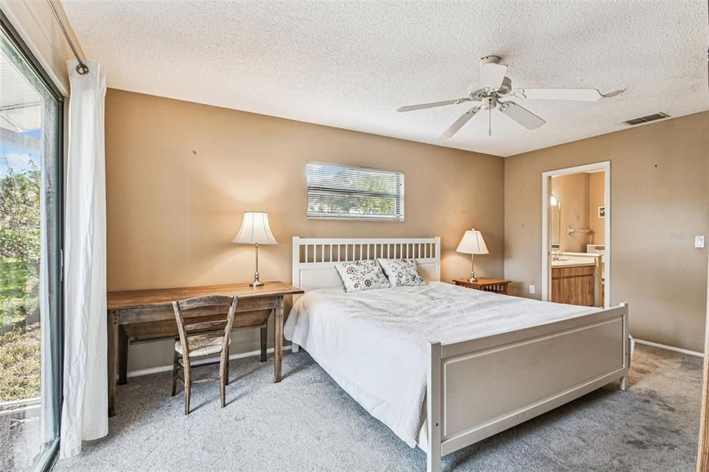 На продажу: $399,000 (3 спален, 2 ванн, 1629 Квадратных фут)