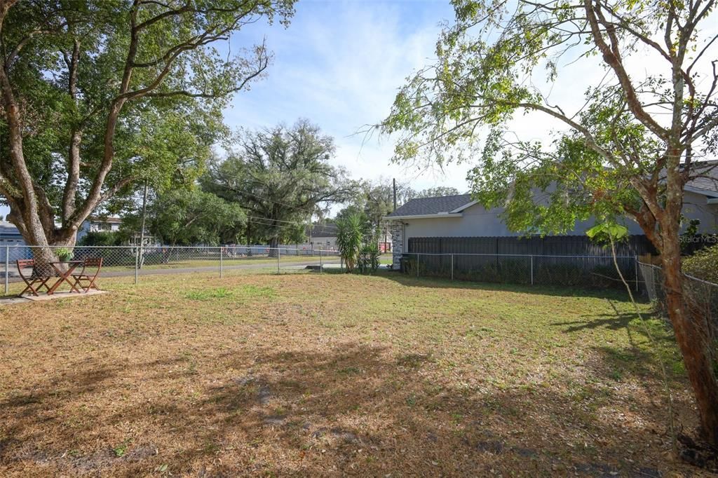 待售: $315,000 (2 贝兹, 2 浴室, 1036 平方英尺)