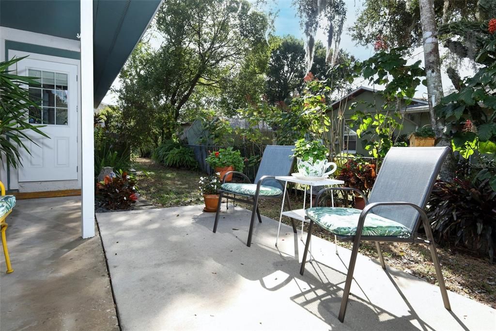 待售: $315,000 (2 贝兹, 2 浴室, 1036 平方英尺)