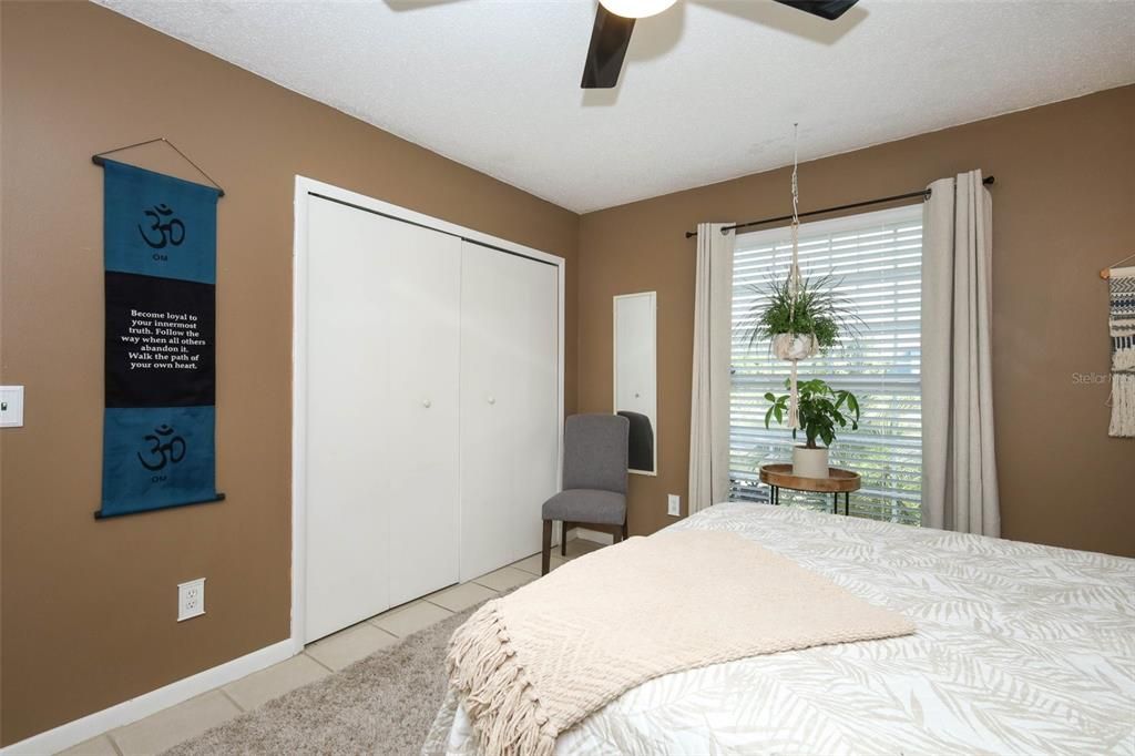 待售: $315,000 (2 贝兹, 2 浴室, 1036 平方英尺)