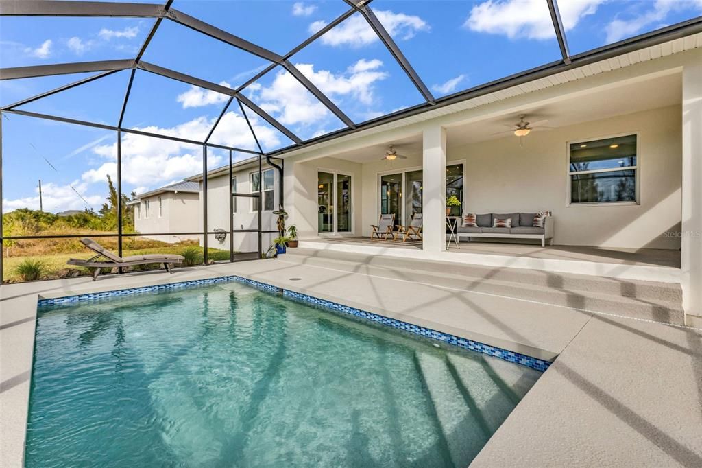 For Sale: $689,000 (3 beds, 3 baths, 2208 Square Feet)