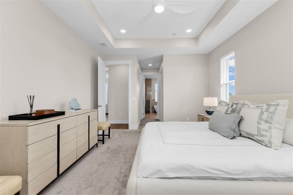 For Sale: $689,000 (3 beds, 3 baths, 2208 Square Feet)