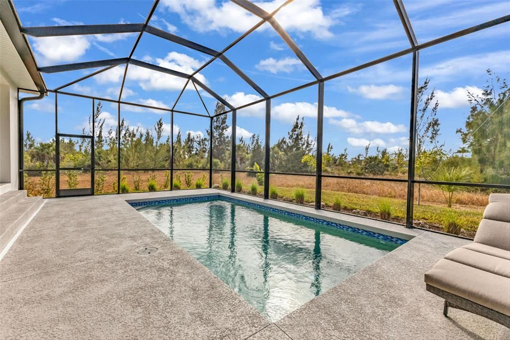 For Sale: $689,000 (3 beds, 3 baths, 2208 Square Feet)