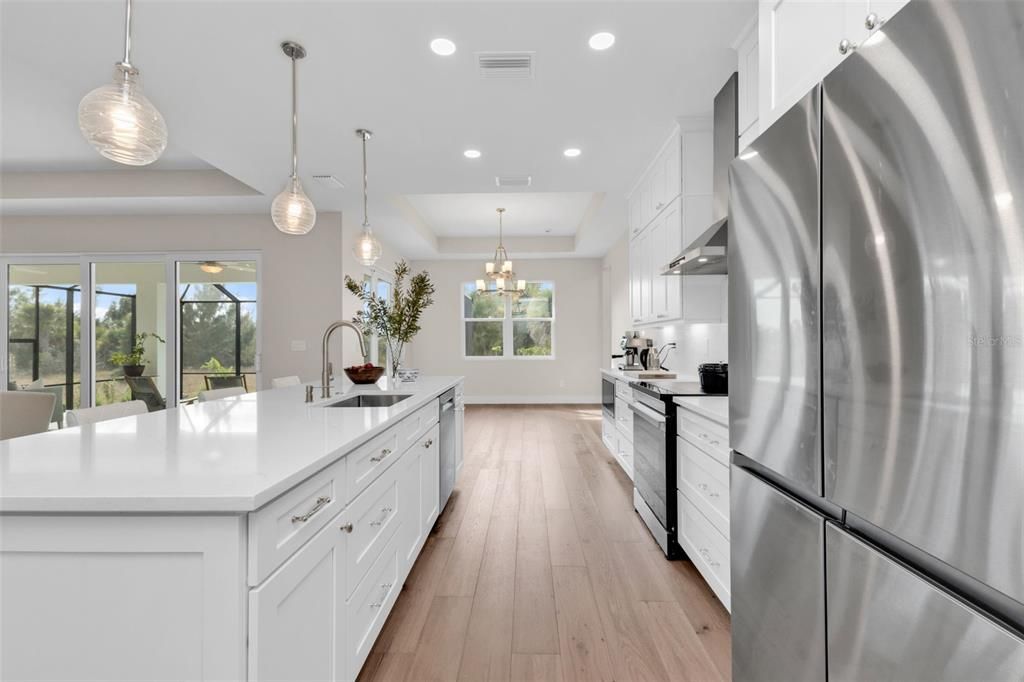 For Sale: $689,000 (3 beds, 3 baths, 2208 Square Feet)