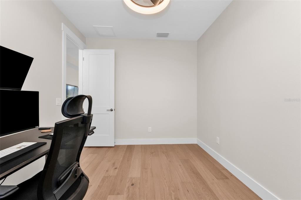 For Sale: $689,000 (3 beds, 3 baths, 2208 Square Feet)