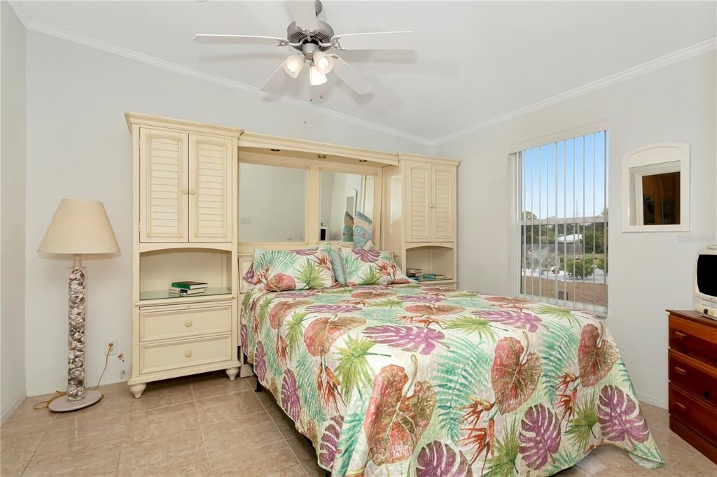 En Venta: $365,000 (3 camas, 2 baños, 1350 Pies cuadrados)