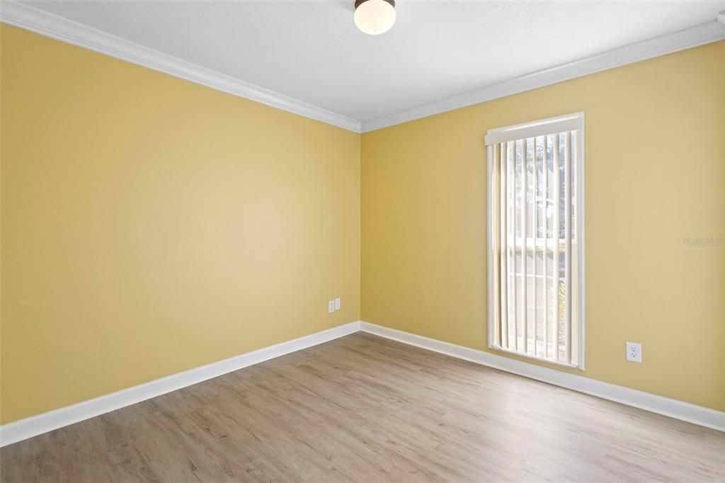 En Venta: $325,000 (4 camas, 3 baños, 1860 Pies cuadrados)