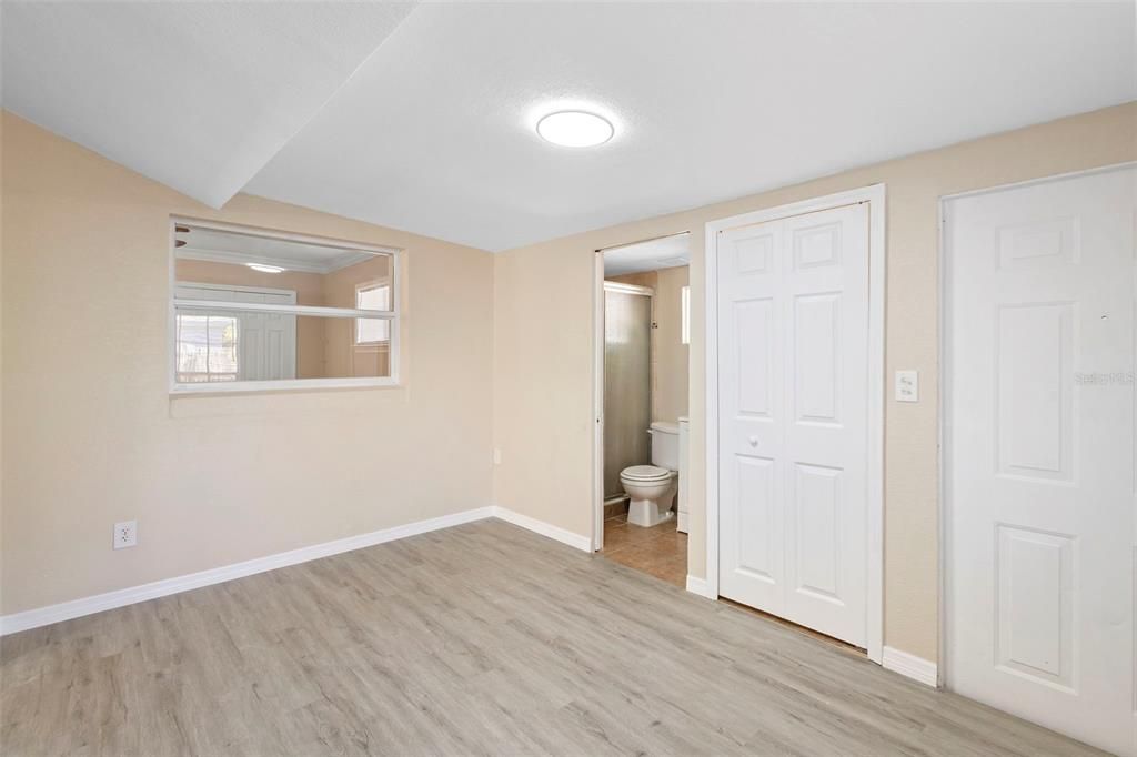 En Venta: $325,000 (4 camas, 3 baños, 1860 Pies cuadrados)