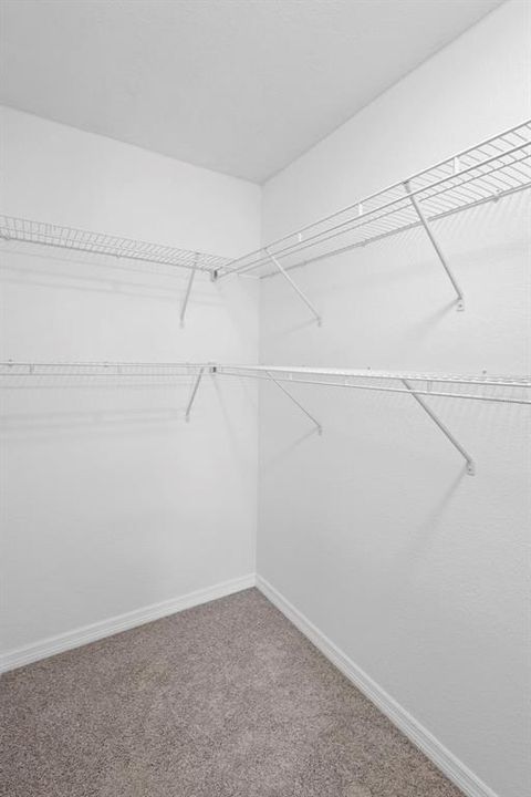 En Venta: $325,000 (4 camas, 3 baños, 1860 Pies cuadrados)