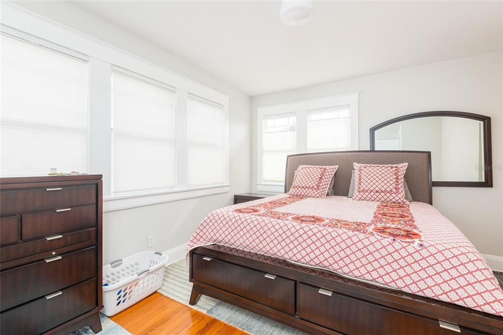 For Rent: $4,999 (3 beds, 2 baths, 1796 Square Feet)