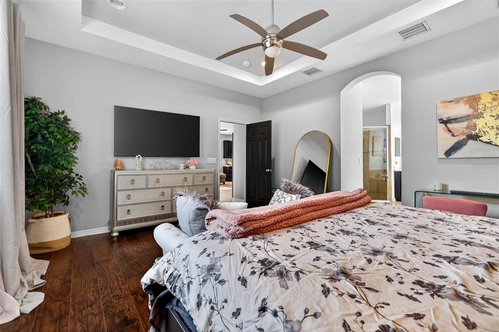 En Venta: $544,999 (4 camas, 3 baños, 2329 Pies cuadrados)