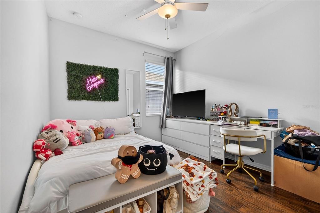 En Venta: $544,999 (4 camas, 3 baños, 2329 Pies cuadrados)