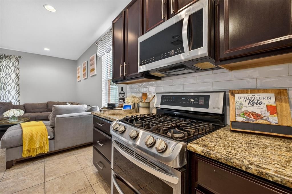 En Venta: $544,999 (4 camas, 3 baños, 2329 Pies cuadrados)