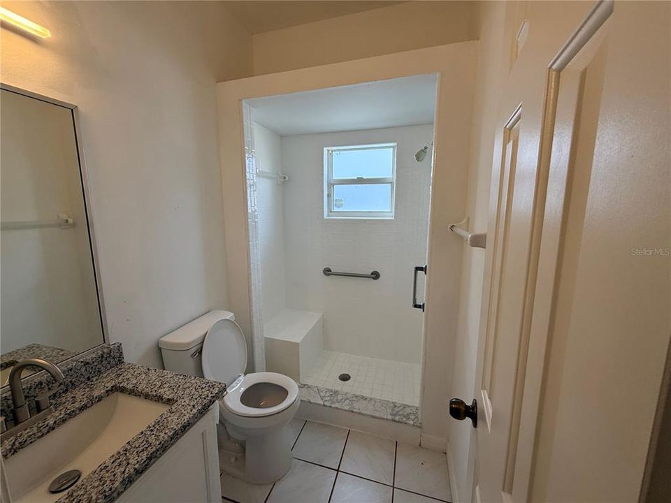 待售: $265,000 (3 贝兹, 2 浴室, 1456 平方英尺)