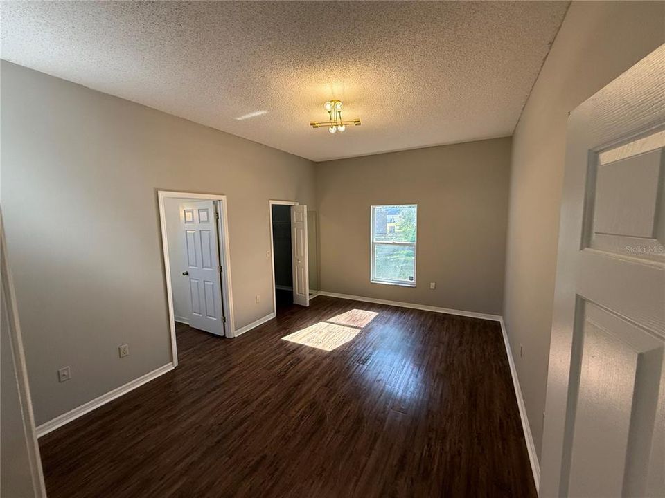 待售: $265,000 (3 贝兹, 2 浴室, 1456 平方英尺)