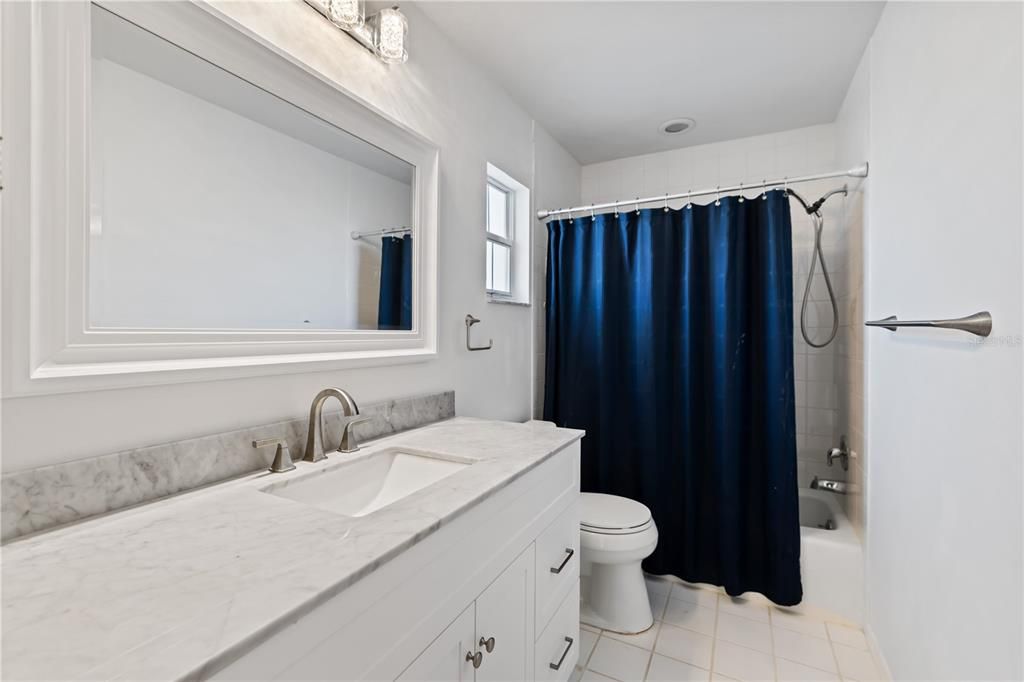 待售: $600,000 (4 贝兹, 3 浴室, 2547 平方英尺)