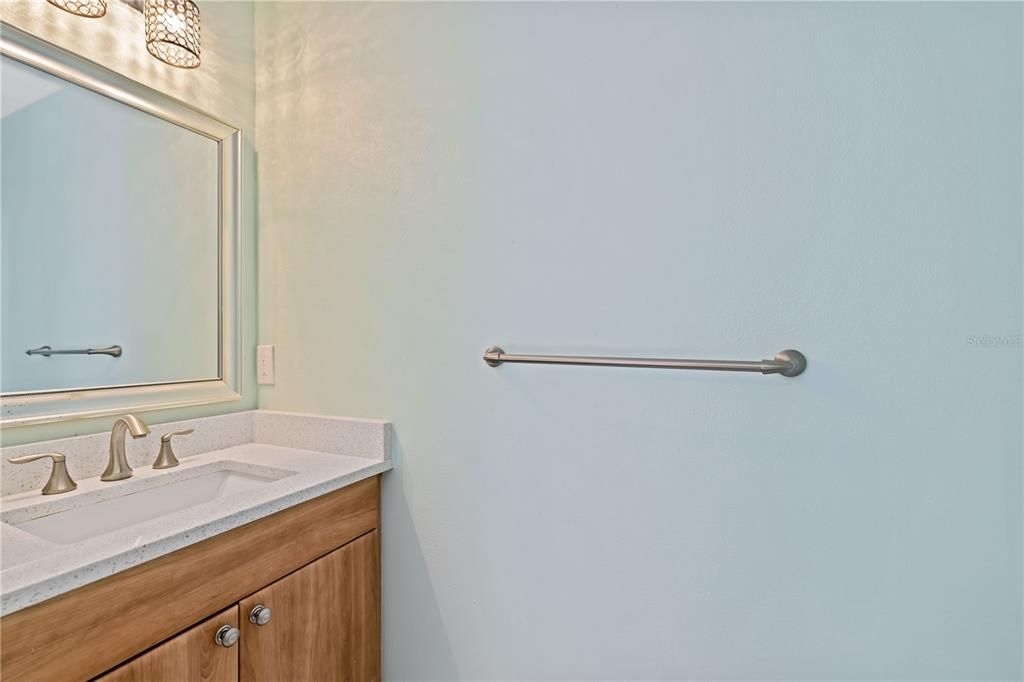 待售: $600,000 (4 贝兹, 3 浴室, 2547 平方英尺)