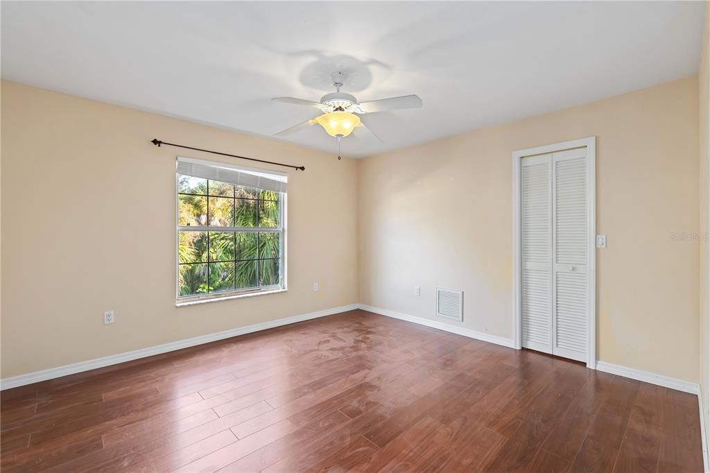 待售: $600,000 (4 贝兹, 3 浴室, 2547 平方英尺)