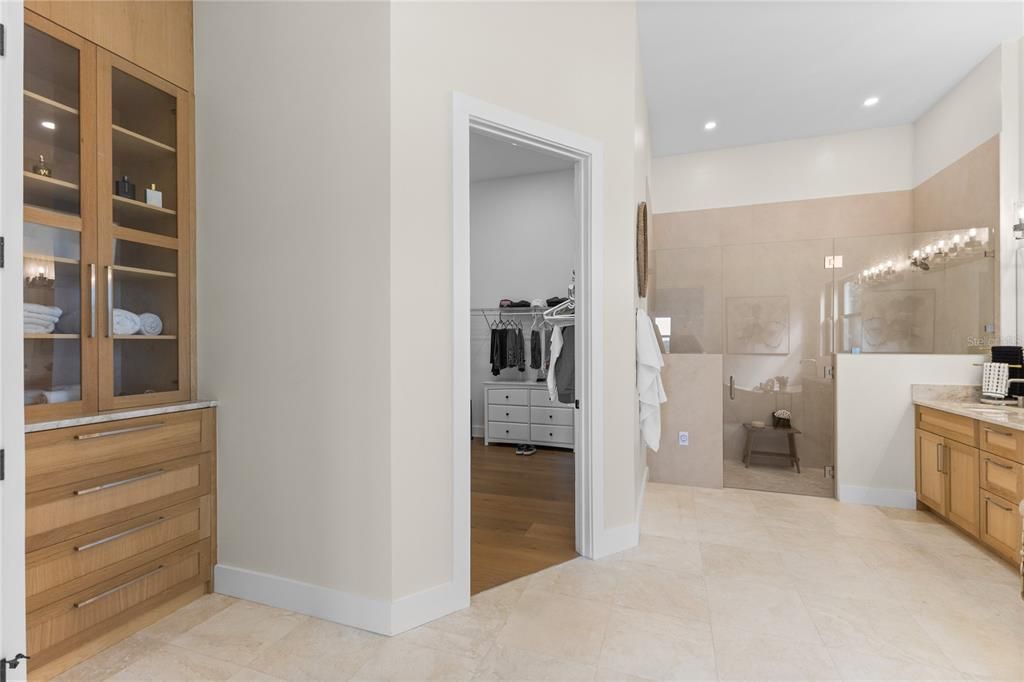 For Sale: $1,700,000 (4 beds, 4 baths, 3591 Square Feet)