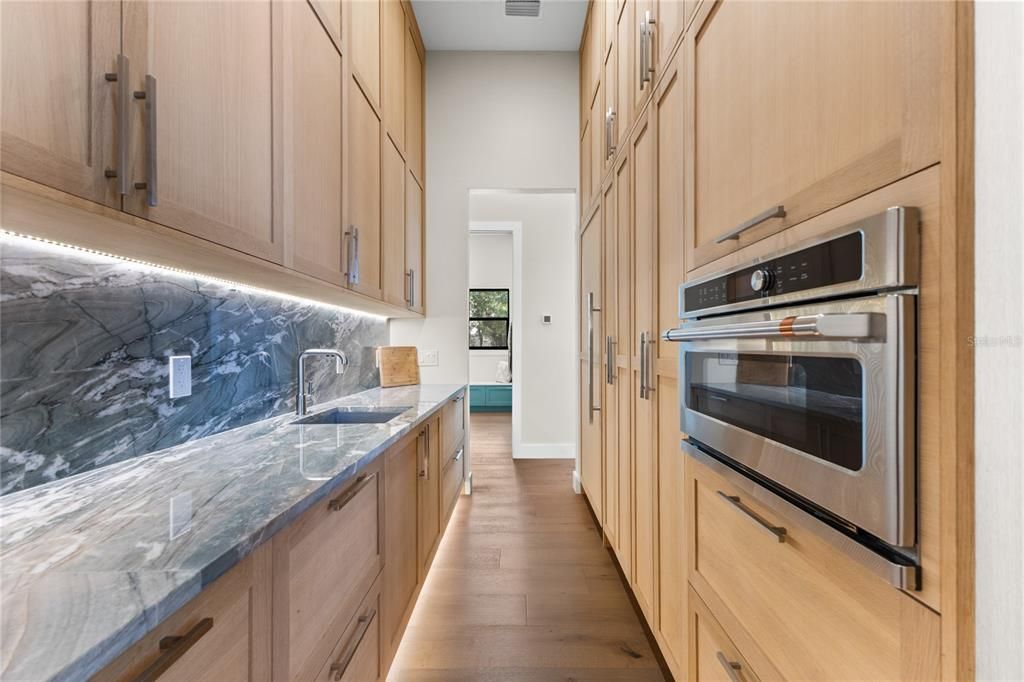 For Sale: $1,700,000 (4 beds, 4 baths, 3591 Square Feet)