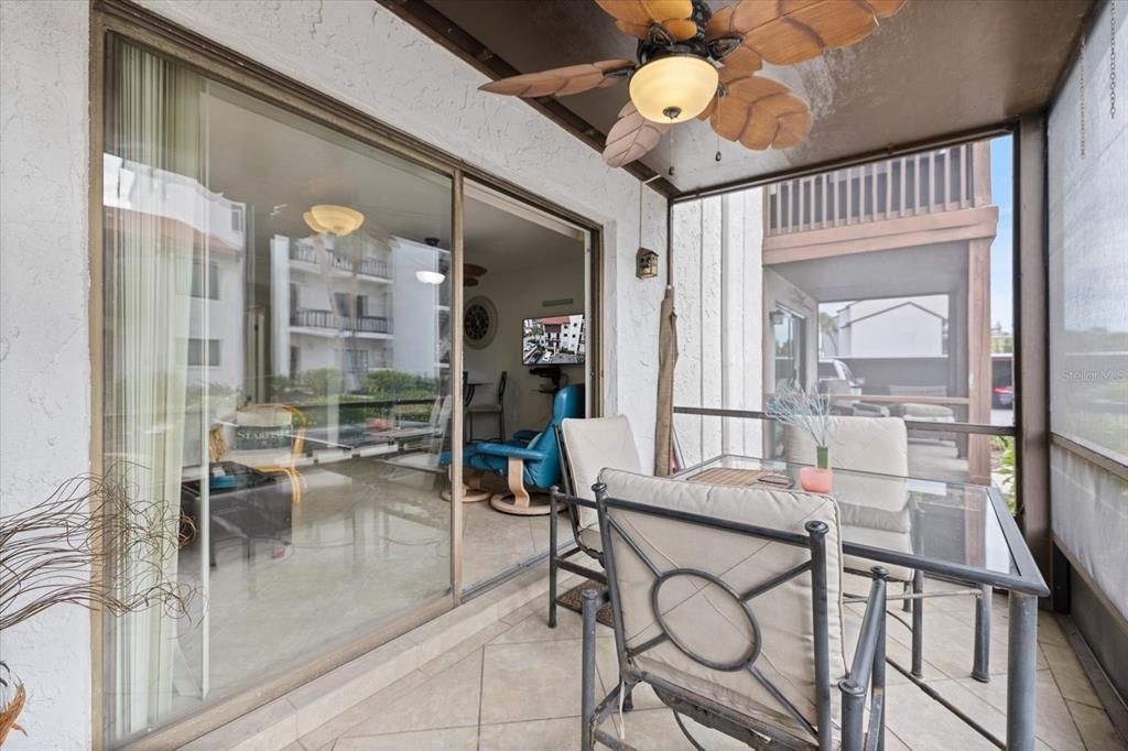 For Rent: $1,850 (1 beds, 1 baths, 516 Square Feet)