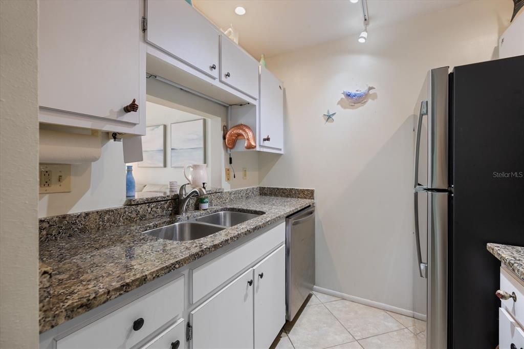 For Rent: $1,850 (1 beds, 1 baths, 516 Square Feet)