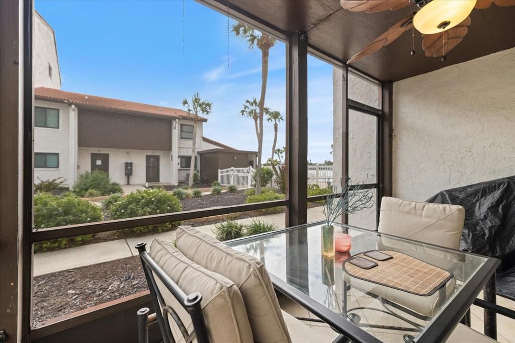 For Rent: $1,850 (1 beds, 1 baths, 516 Square Feet)