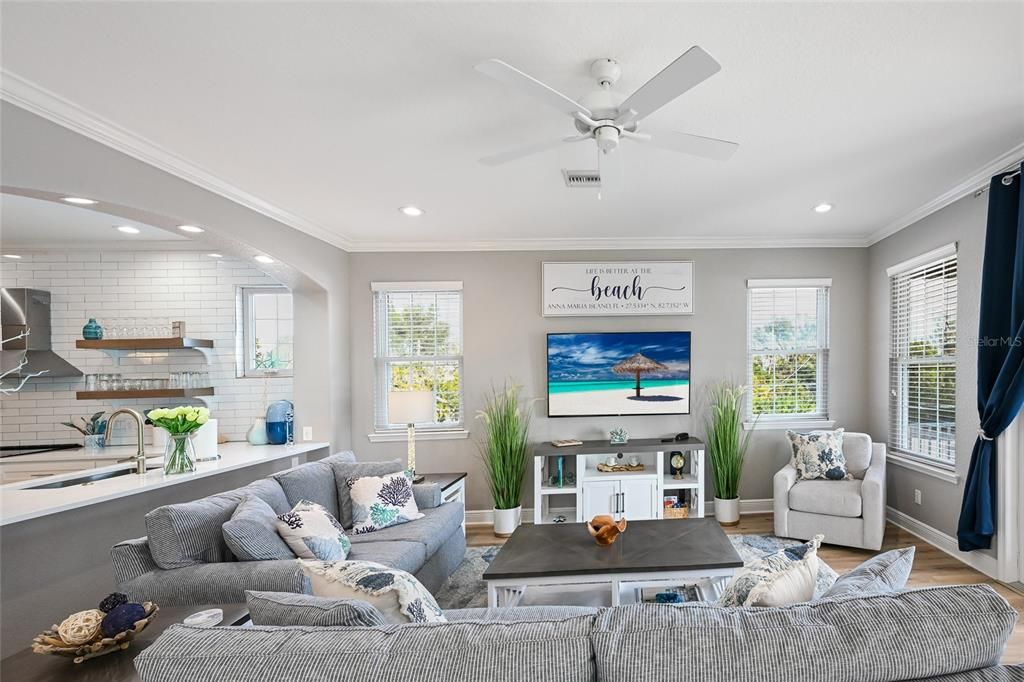 For Sale: $2,995,000 (4 beds, 3 baths, 2567 Square Feet)