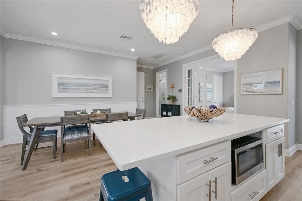 For Sale: $2,995,000 (4 beds, 3 baths, 2567 Square Feet)