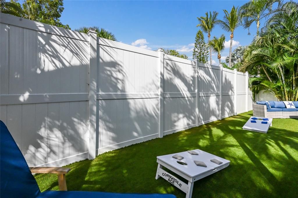 For Sale: $2,995,000 (4 beds, 3 baths, 2567 Square Feet)