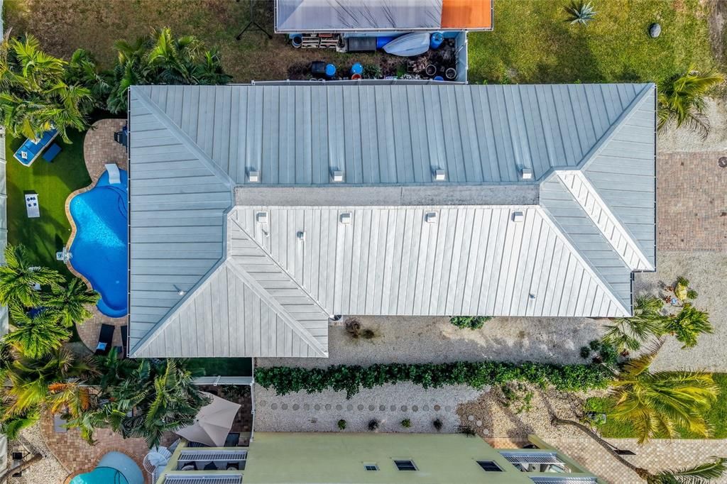 For Sale: $2,995,000 (4 beds, 3 baths, 2567 Square Feet)