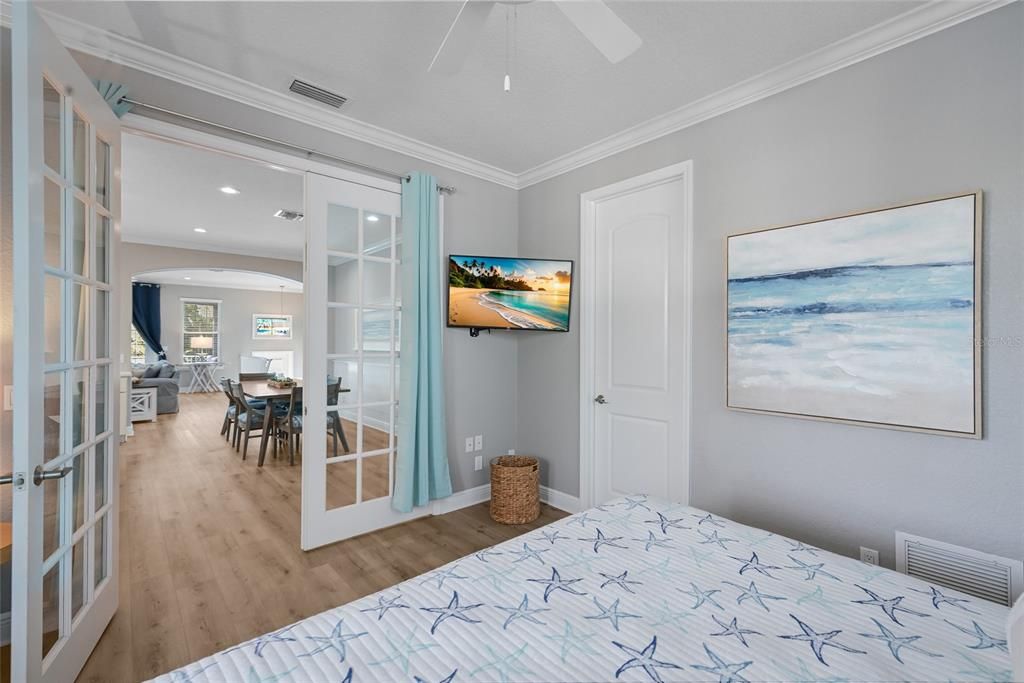 For Sale: $2,995,000 (4 beds, 3 baths, 2567 Square Feet)