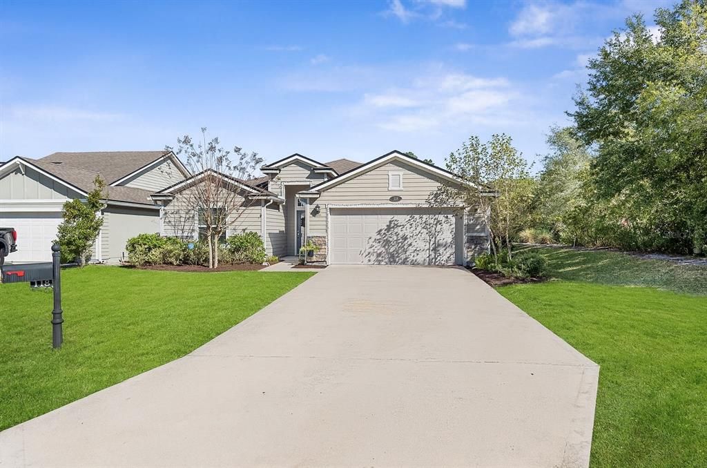 For Sale: $375,000 (4 beds, 3 baths, 2041 Square Feet)